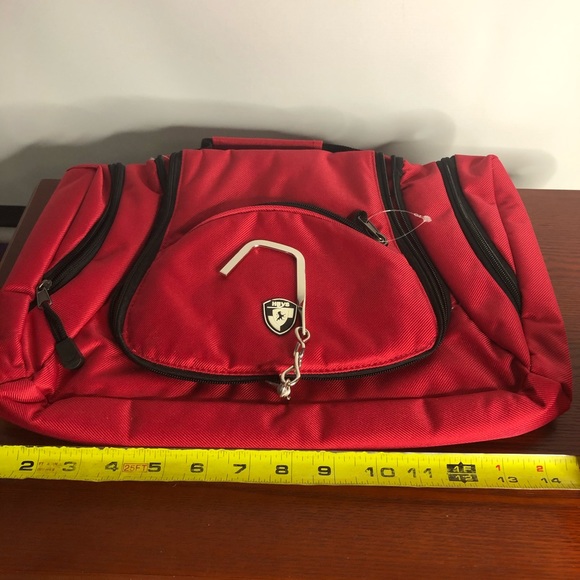 Heye’s pristine toiletry bag in bright red! - Picture 2 of 9